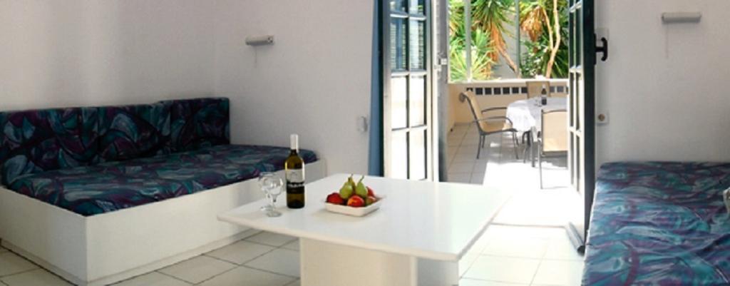 Kokkini Hani Aigialis Apartments & Studios מראה חיצוני תמונה
